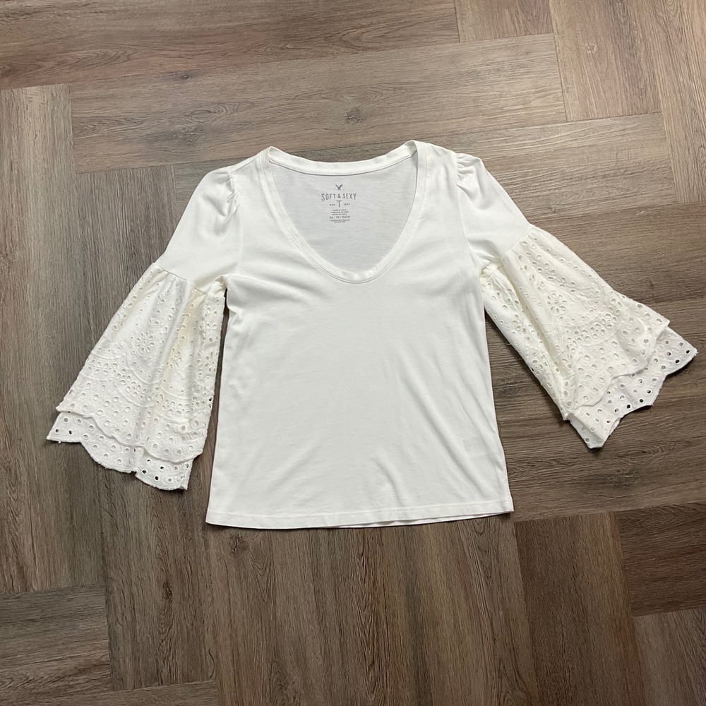 American Eagle Soft & Sexy Eyelet Boho Bell Sleeve Top Womens XS‎ White Coquette